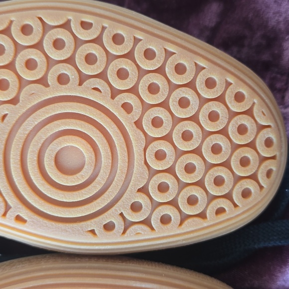 PUMA Palermo Sneakers, Color Puma Black-Feather Gray-Gum, Retail $85.00 USD - Picture 9 of 16